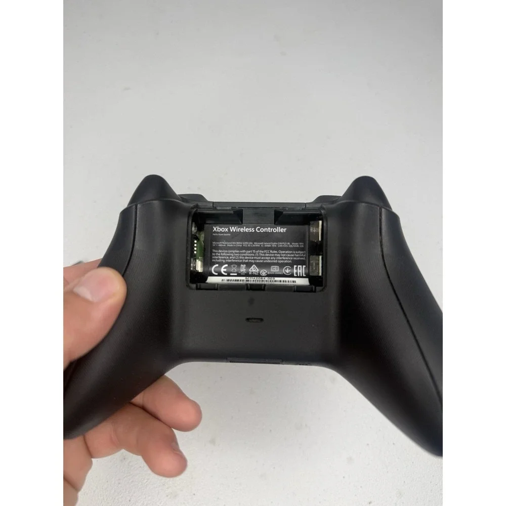 Microsoft Xbox Series X|S Wireless Controller Black Model 1914